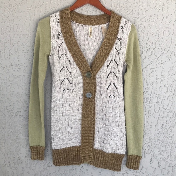 BKE Cable Knit Button Front Cardigan Sweater - Picture 3 of 9